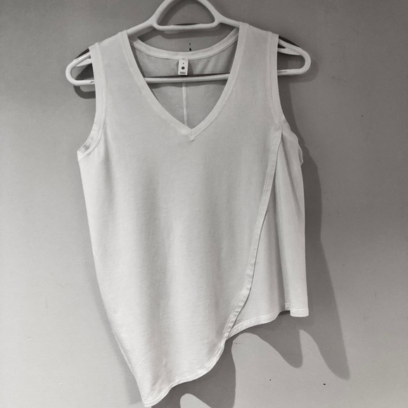 Lululemon Asymmetrical V-Neck Tank Top | Size 4 - Picture 6 of 8